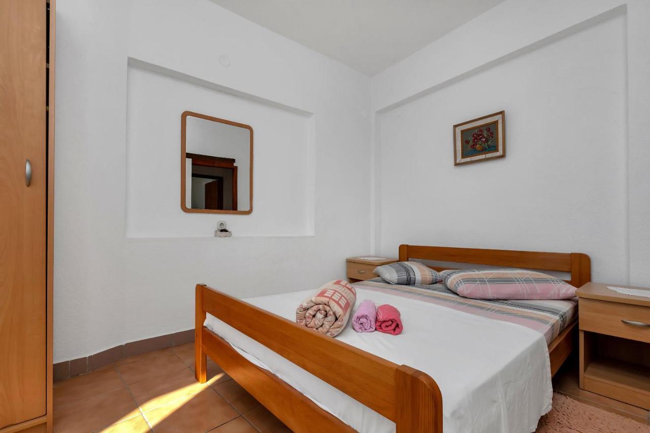 Apartments Nikola Bogomolje Bagian luar foto