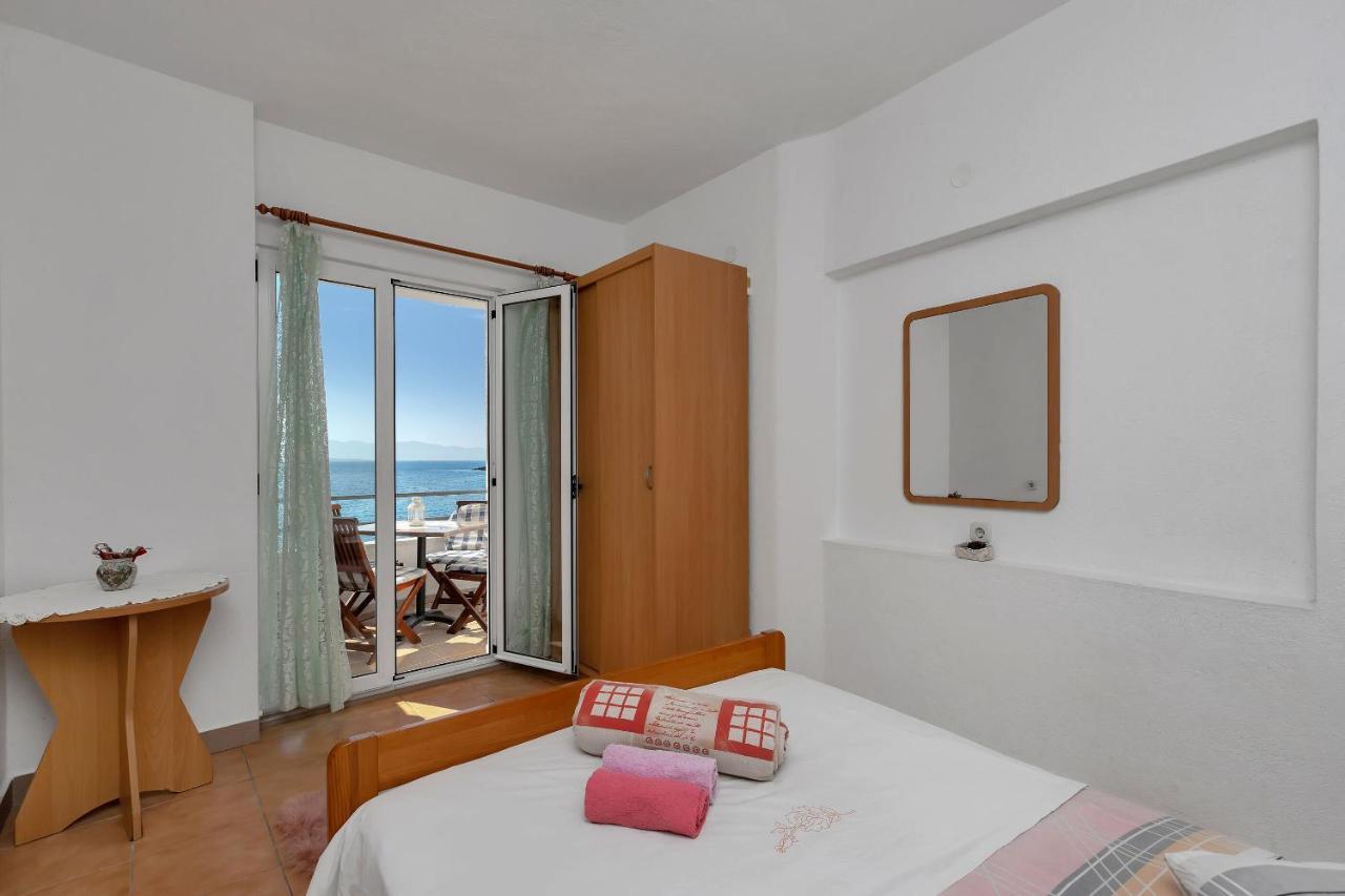 Apartments Nikola Bogomolje Bagian luar foto