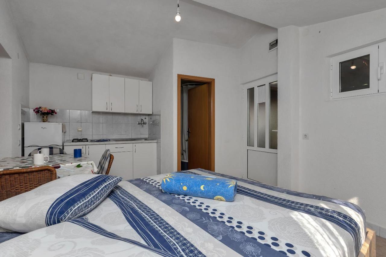 Apartments Nikola Bogomolje Bagian luar foto