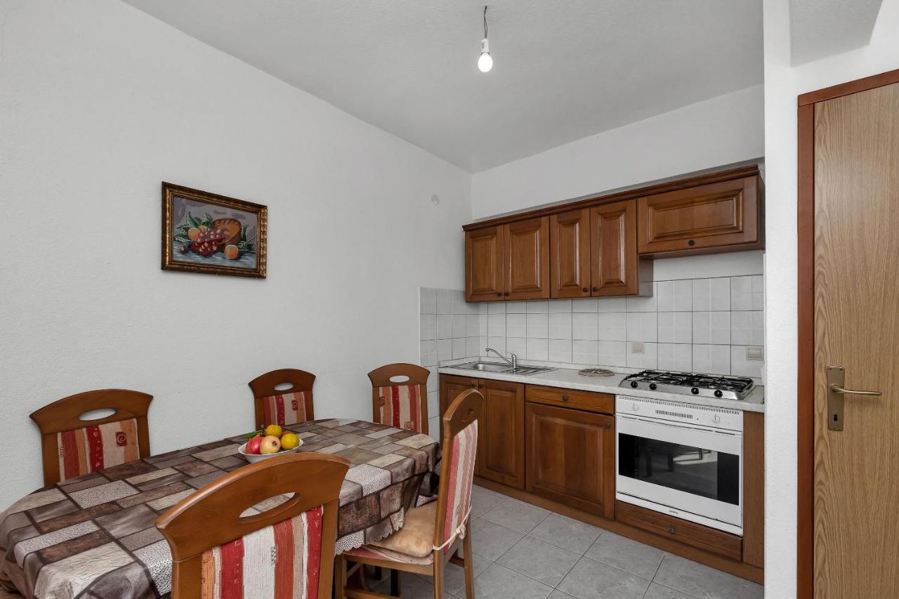 Apartments Nikola Bogomolje Bagian luar foto